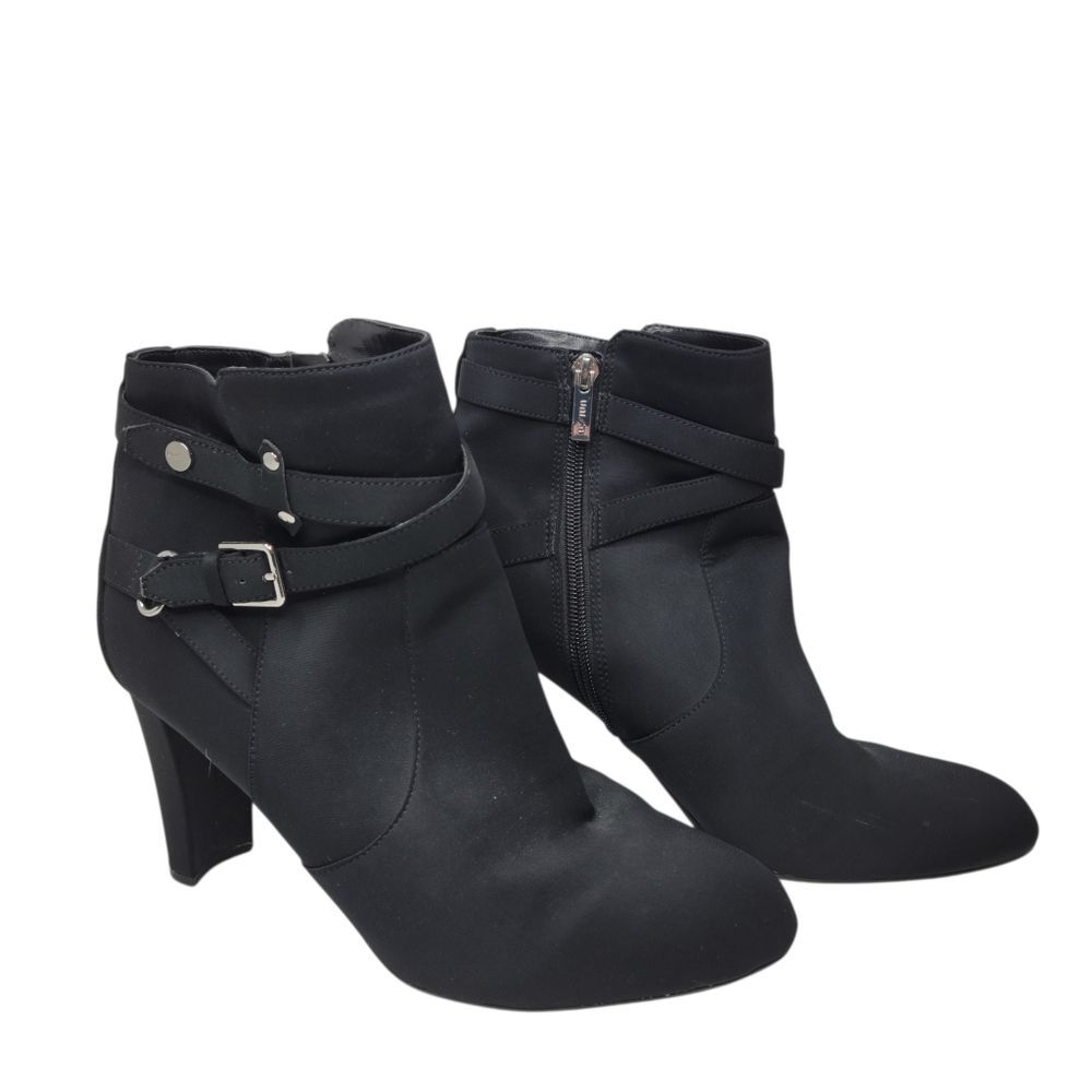 Unisa Ryder Black Silver Buckle Straps Heeled Booties Boots Size 10M Zip Closure
